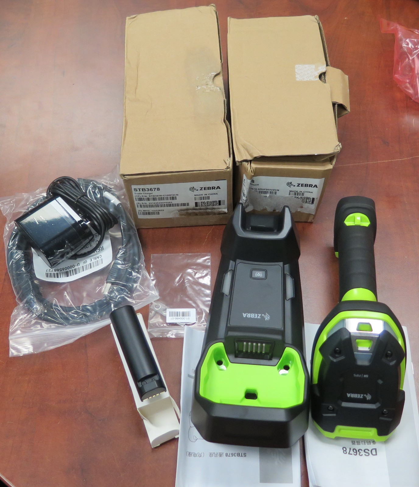 NEW Open Box Zebra DS3678 -SR0F003VZWW 1D 2D Barcode Scanner & STB3678 Cradle CN