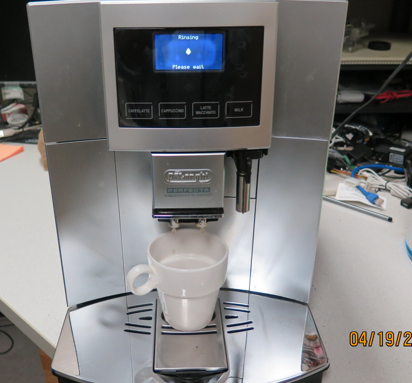 Delonghi Perfecta ESAM5600SL Automatic Espresso Cappuccino Latte Coffee Machine