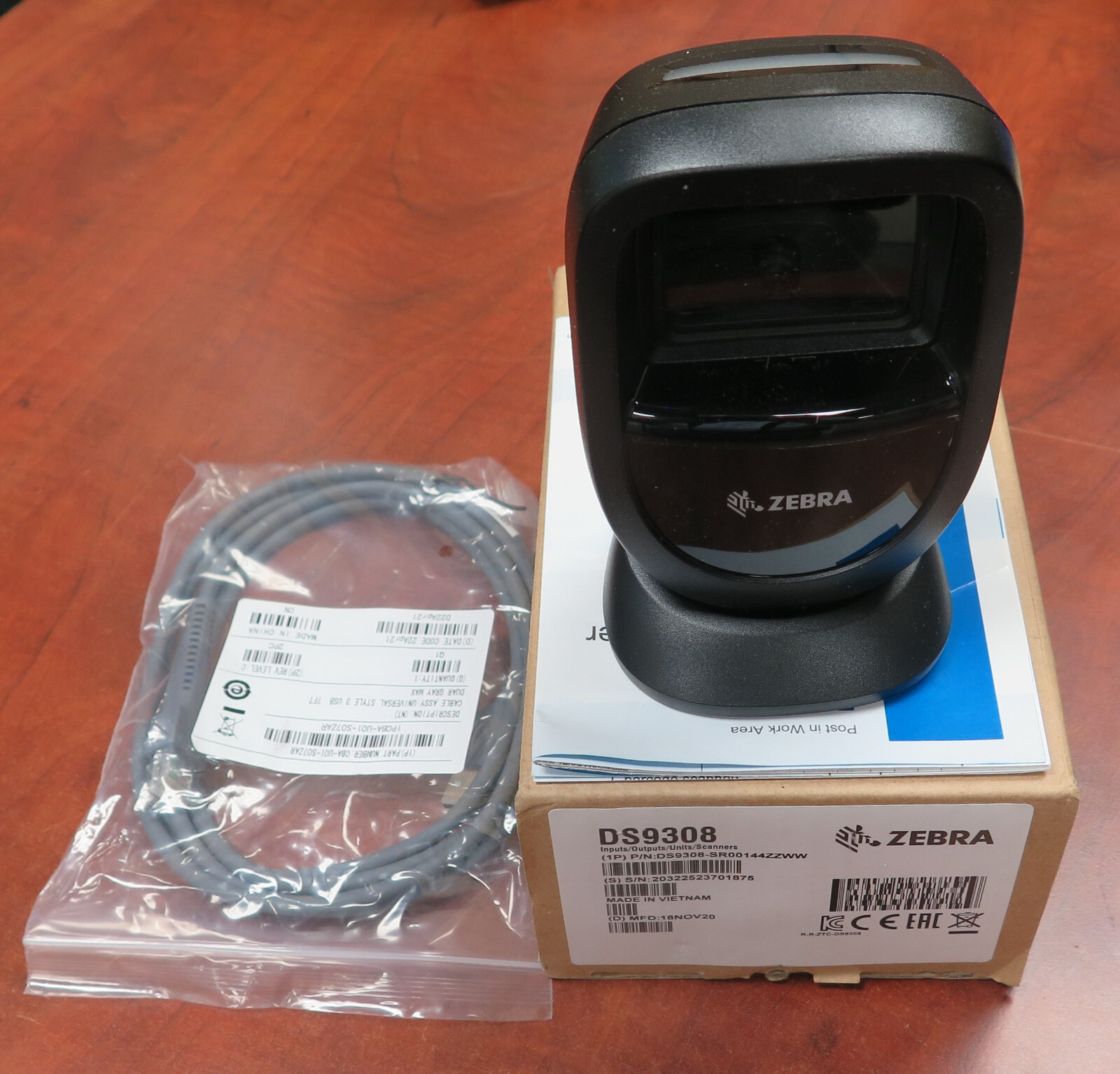Zebra Motorola Symbol Handfree Barcode Scanner DS9308 -SR00144ZZWW w/USB Cable