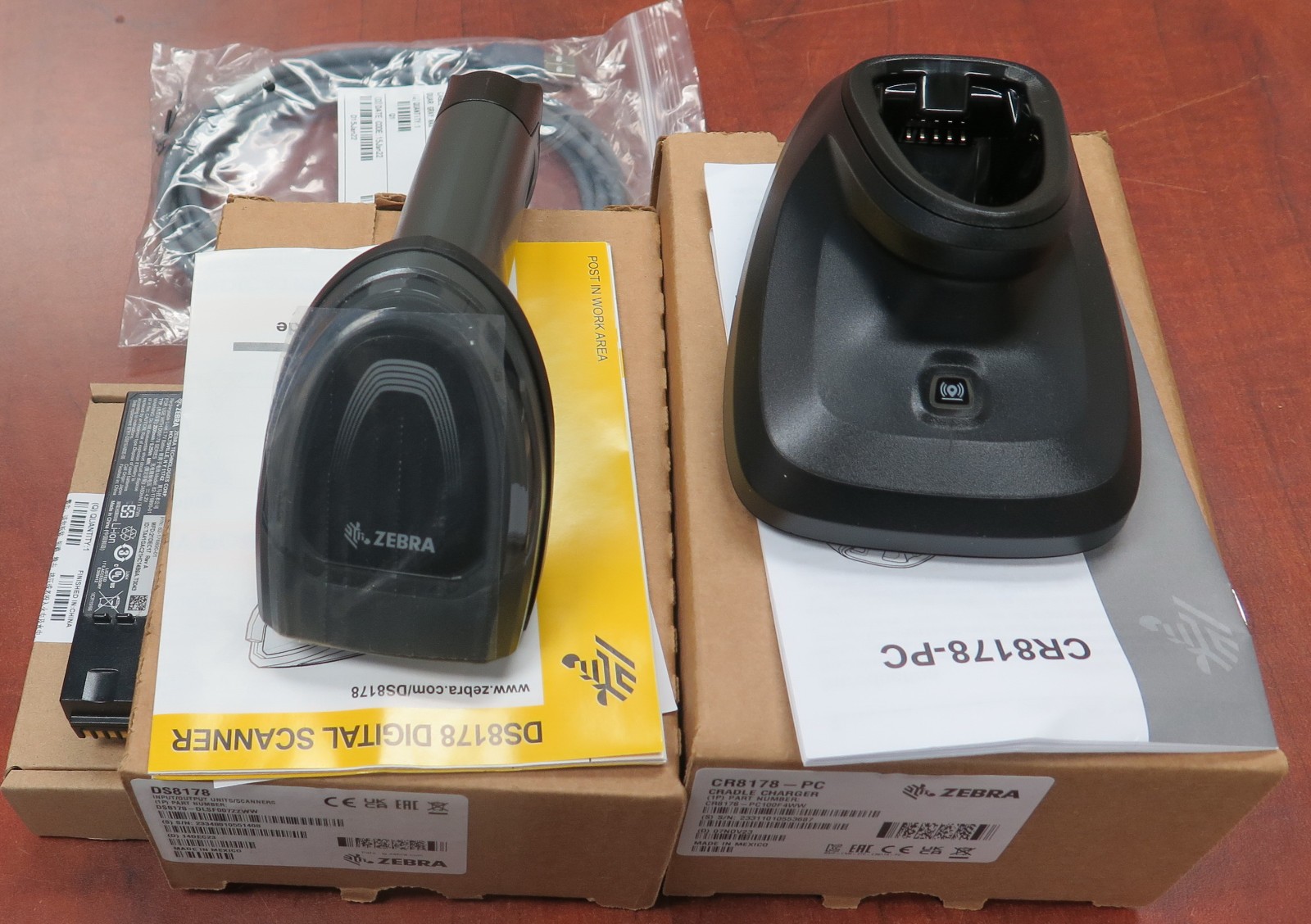 New ZEBRA motorola Barcode Scanner DS8178-DLSF007ZZWW w/ Cradle 2D DL USB