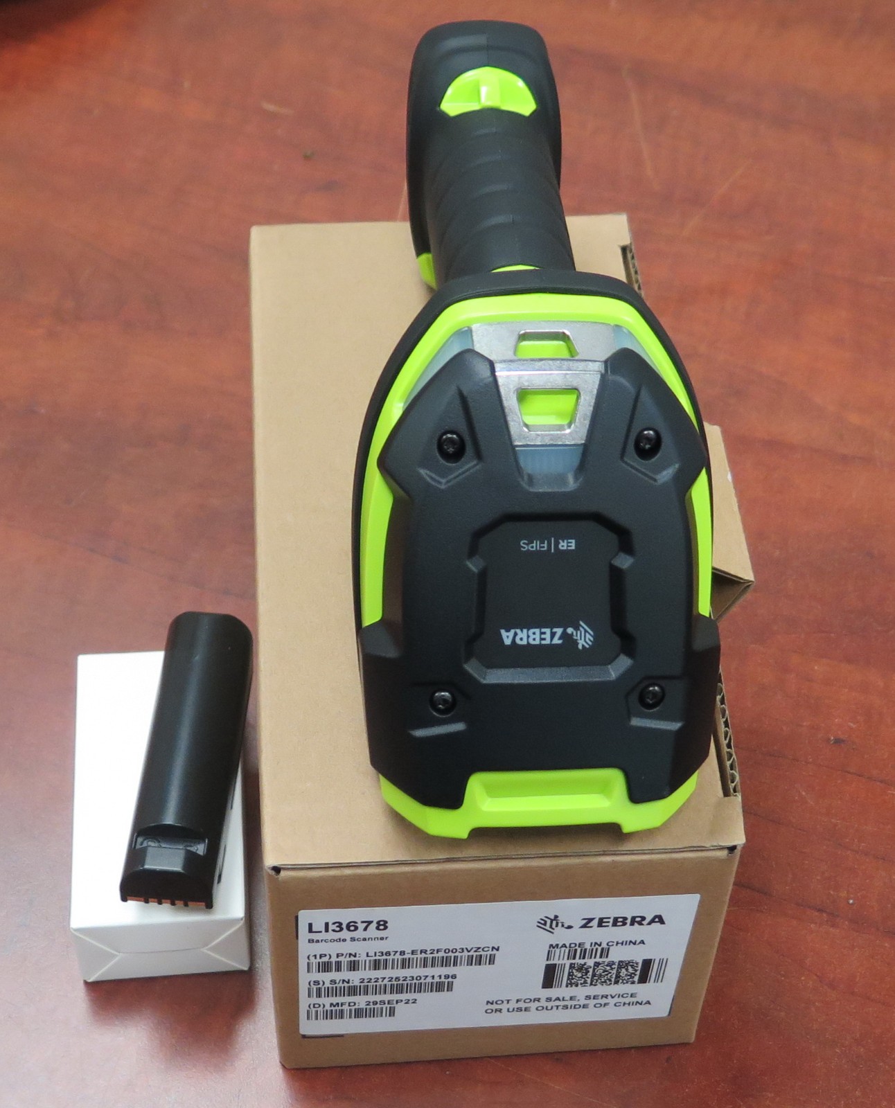 New Zebra Li3678 -ER Barcode Scanner w/ Battery 1D BT Extended Range Long Range