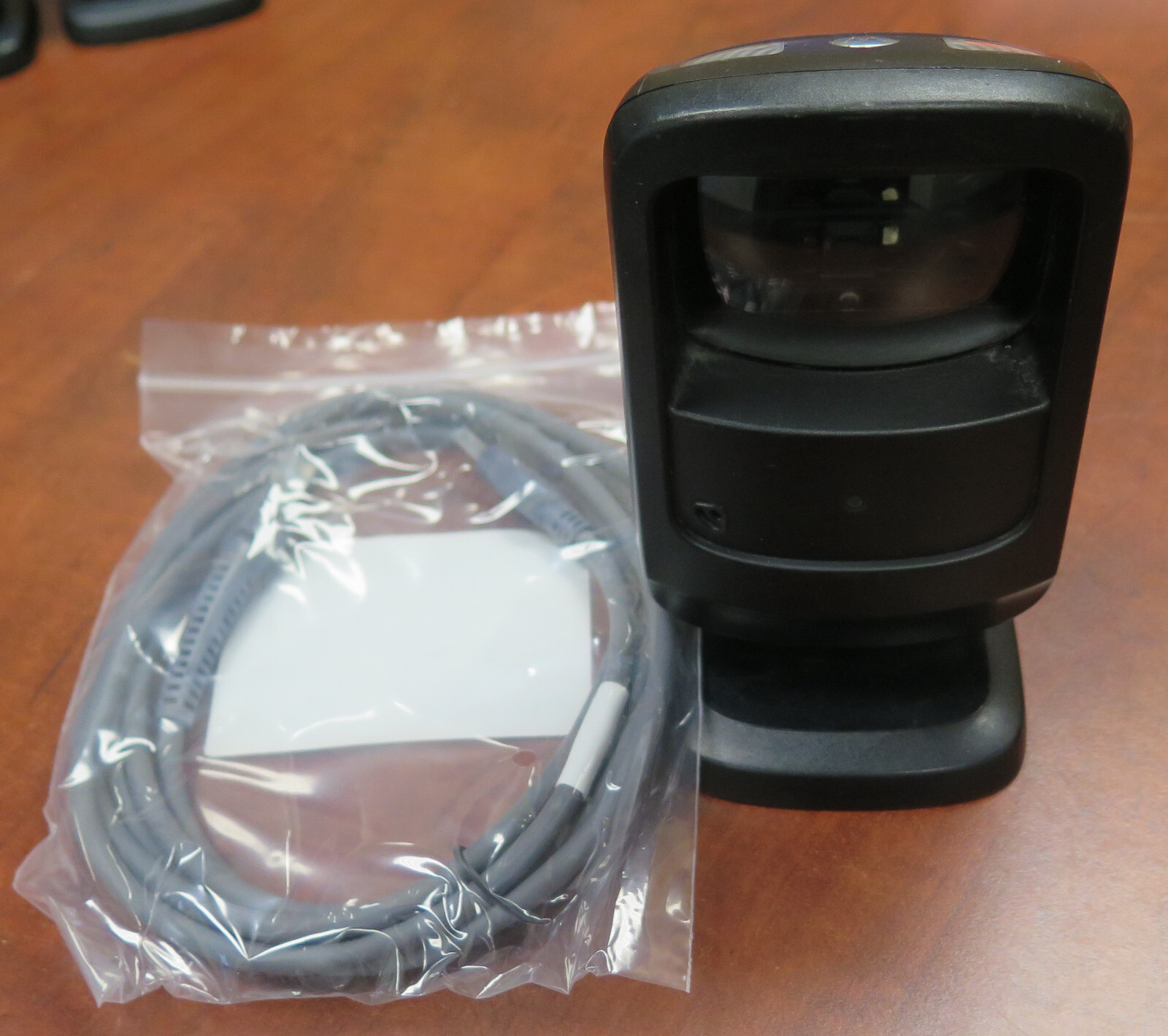 Zebra Motorola Symbol Handfree Barcode Scanner DS9208 -SR USB No Logo