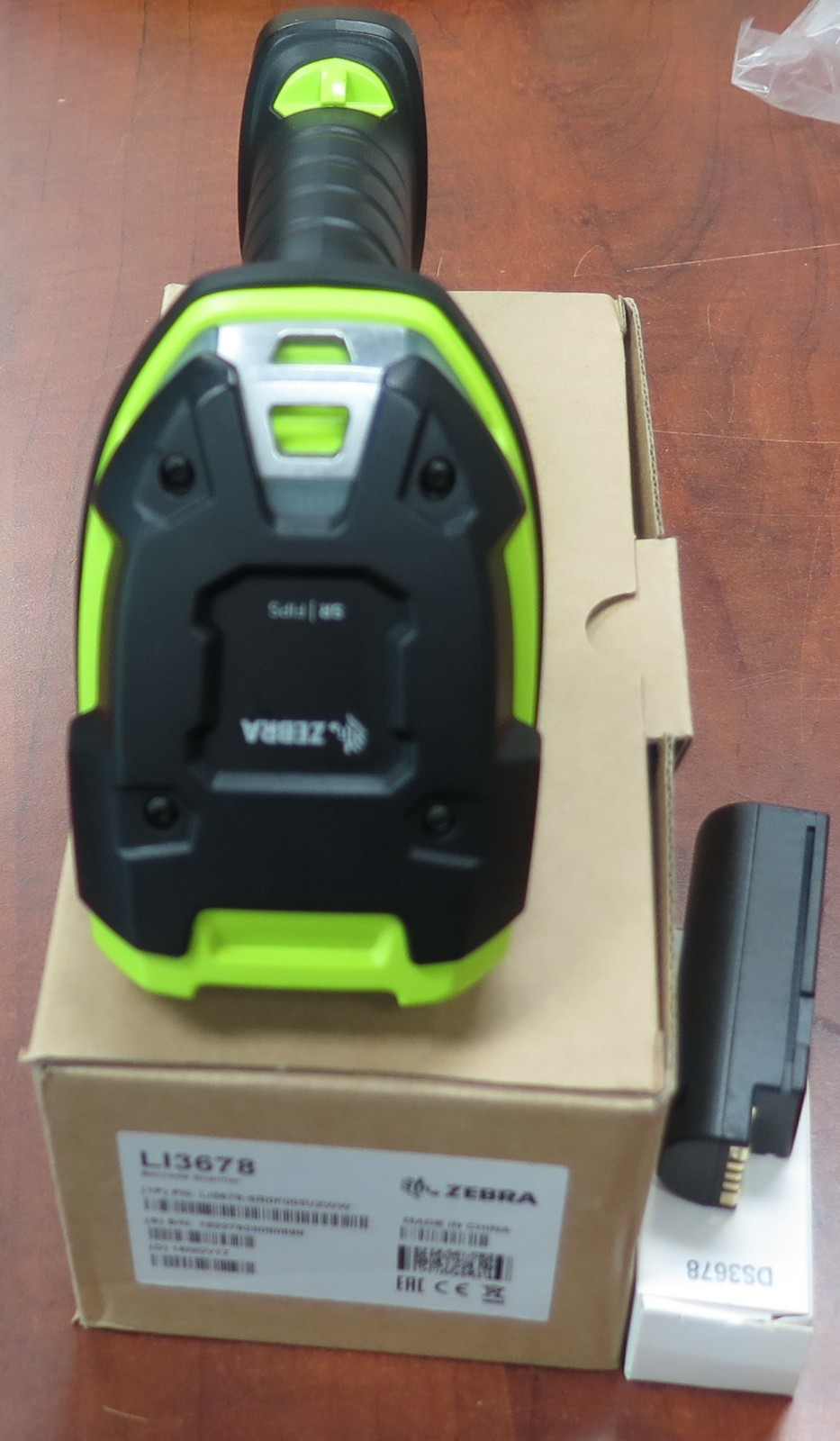Brand New Zebra Li3678 -SR0F003VZWW Barcode Scanner w/ Battery 1D BT